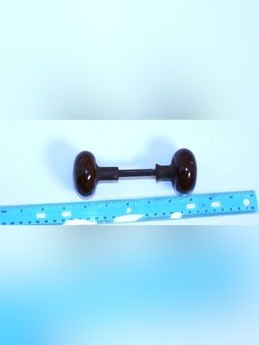 BENNINGTON STYLE ENAMEL DOORKNOB